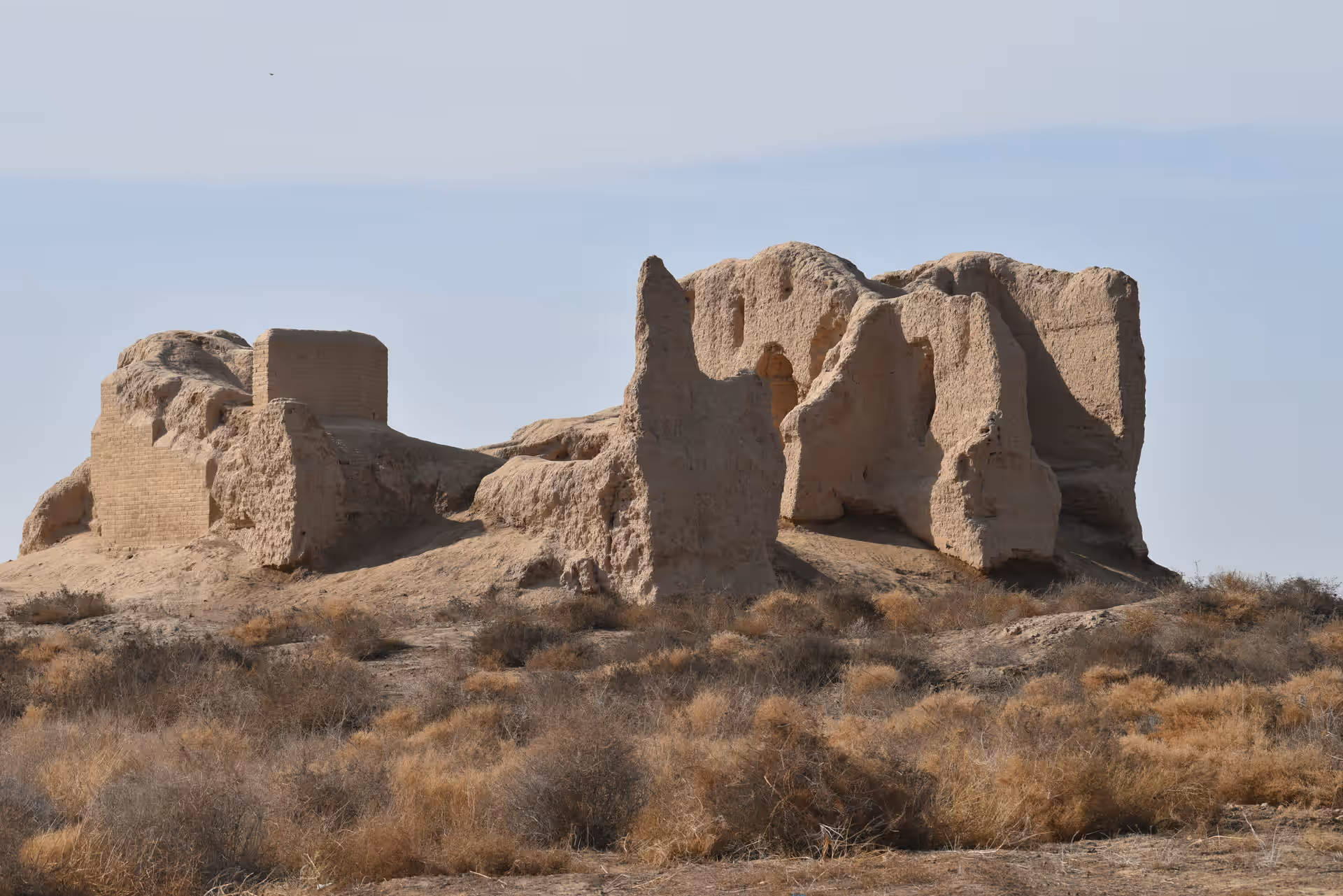 Uly Gyz Gala and Kiçi Gyz Gala — The Palaces of Maidens and Warriors